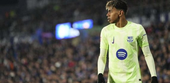 Lamine Yamal durante el partido en Getafe.