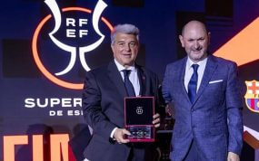 Laporta posa con Rafael Louzán.