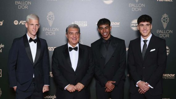 Dani Olmo y Joan Laporta en la gala del Balón de Oro.