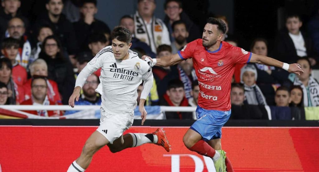 Lorenzo Aguado en su debut en Copa del Rey contra la Minera.