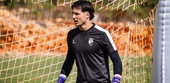 Lucas Cañizares, entrenando con Farense.
