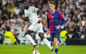 Marc Casadó en el 0-4 del Barça en el Bernabéu.