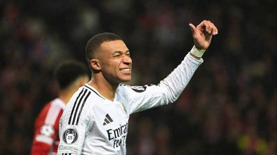 Mbappé, en el partido ante el Brest.