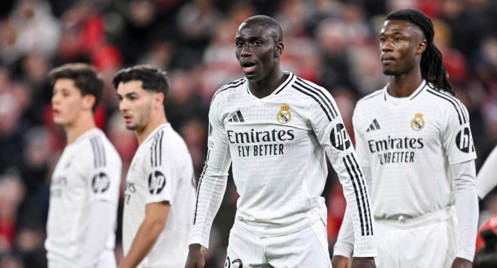 Mendy, durante el Liverpool-Real Madrid de noviembre.