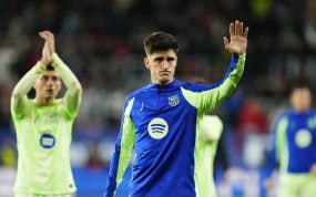 Pau Víctor, en uno de sus encuentros con el FC Barcelona.