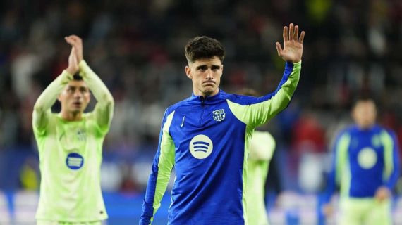 Pau Víctor, en uno de sus encuentros con el FC Barcelona.
