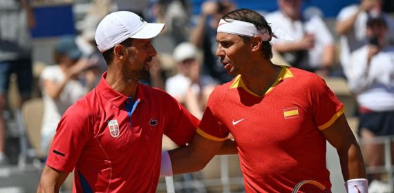 Novak Djokovic y Rafael Nadal, durante su último cara a cara, en los Juegos Olímpicos de París 2024.