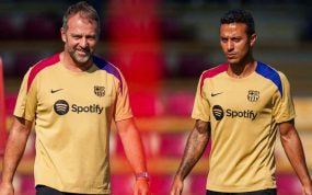 Thiago Alcántara con Hansi Flick.