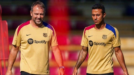 Thiago Alcántara con Hansi Flick.