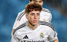 Víctor Muñoz celebra un gol reciente con el Castilla.