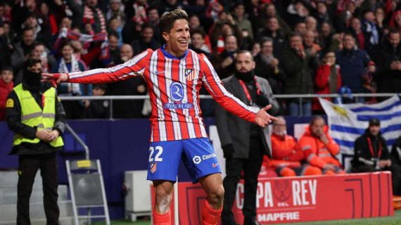 Giuliano celebra.