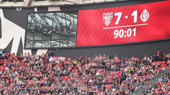 El marcador de San Mamés anuncia el 7-1.