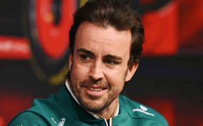Alonso, durante la presentación del monoplaza en Londres.