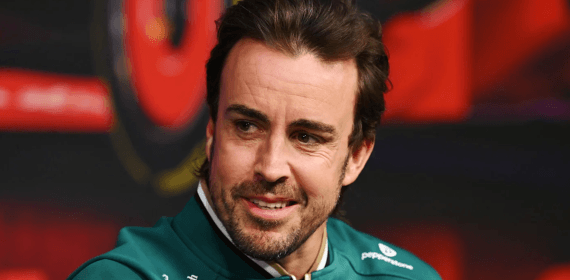 Alonso, durante la presentación del monoplaza en Londres.