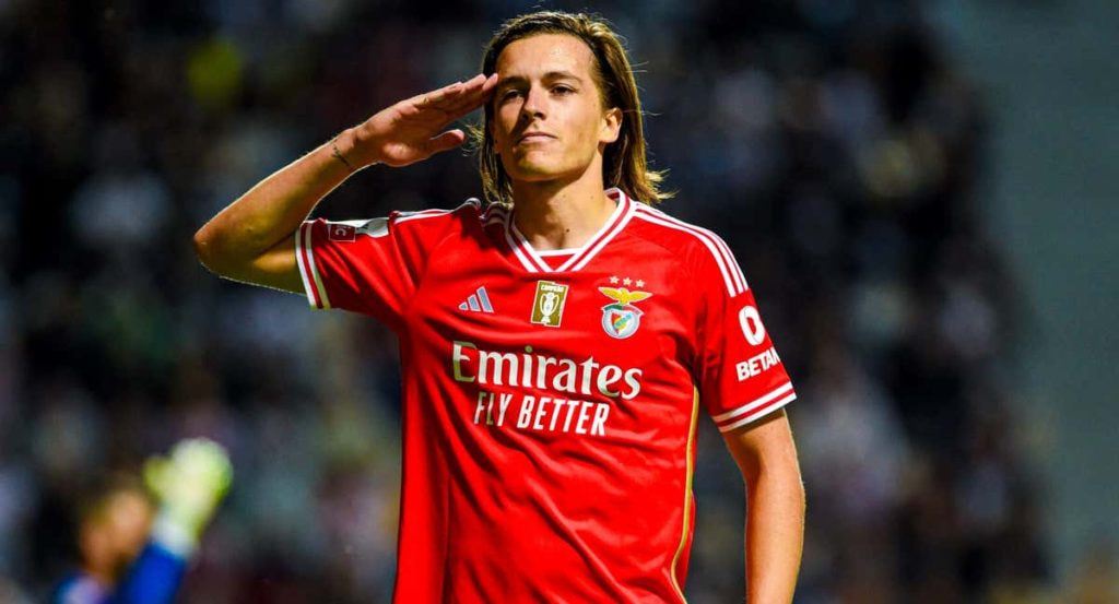Álvaro Carreras, revelación de la Champions con el Benfica.