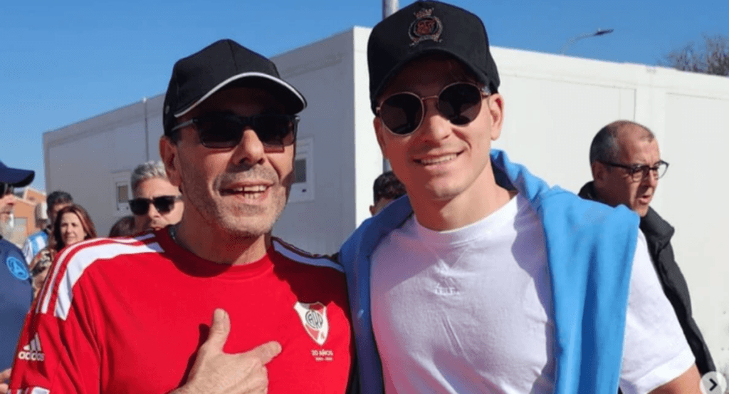 Julián Alvarez se dio cita en La Garena para ver al equipo de sus hermanos.