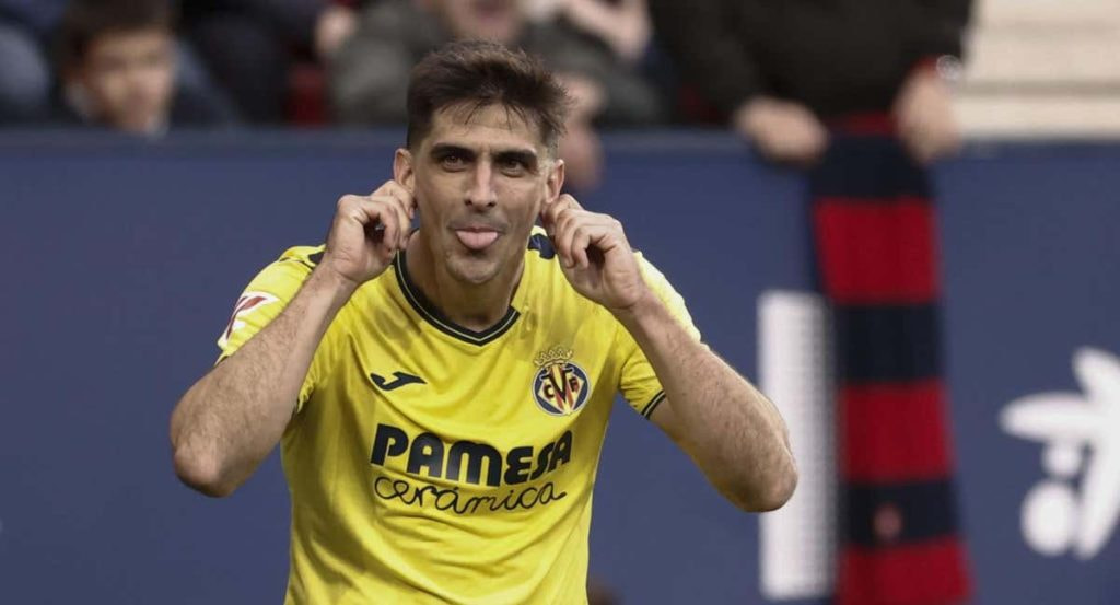 Gerard Moreno celebra un gol del Villarreal ante Osasuna.
