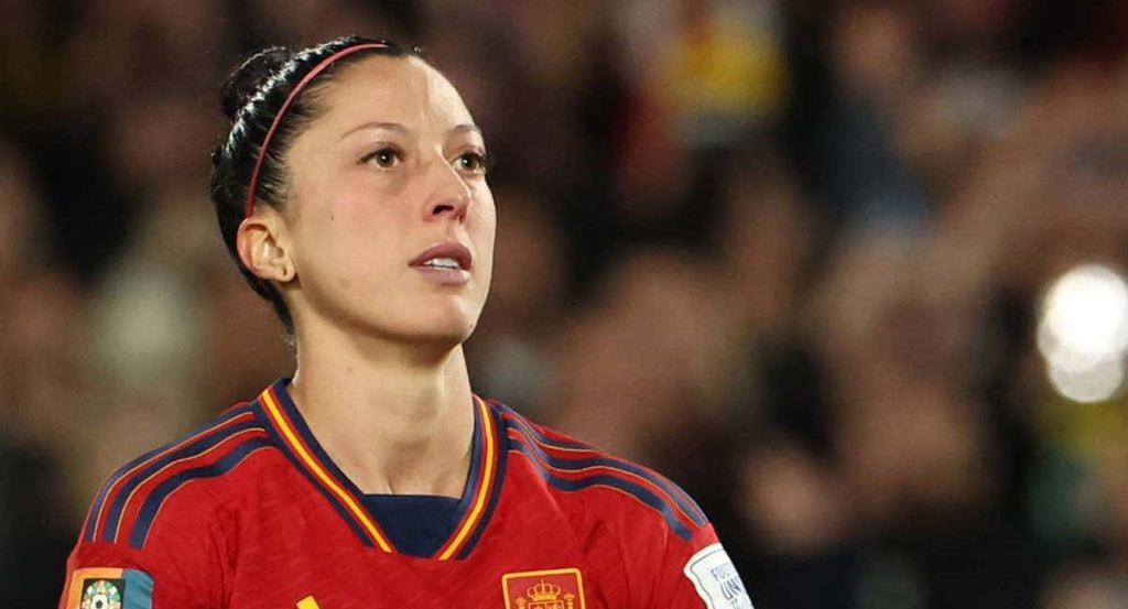 Jenni Hermoso, durante un partido con la Selección española de fútbol.
