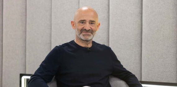 Antonio Lobato, durante su charla con Relevo en DAZN.