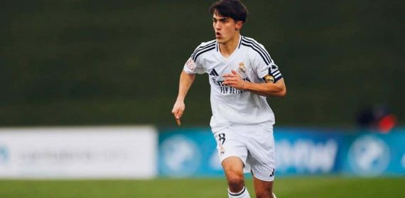 Manuel Ángel, en un partido con el Castilla.