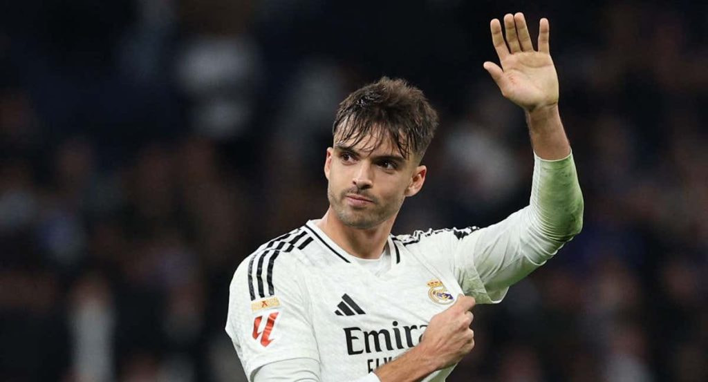 Asencio se agarra el escudo a la conclusión del derbi.