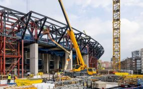 Los exteriores del Camp Nou siguen cogiendo forma.