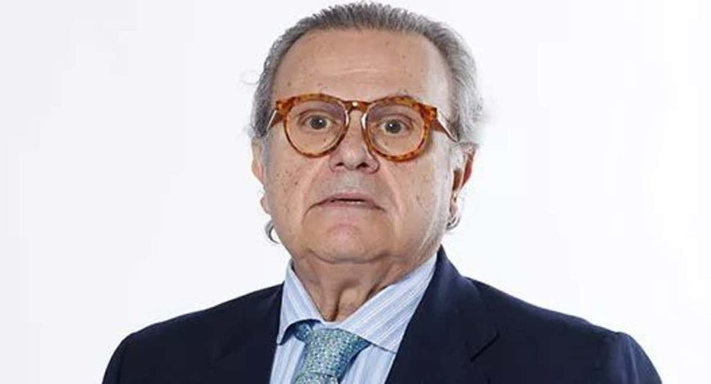 José Luis Del Valle es secretario de la Junta.