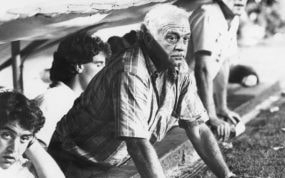 Di Stéfano fue el entrenador que dirigió al Valencia en los últimos meses de la temporada 1985/1986.