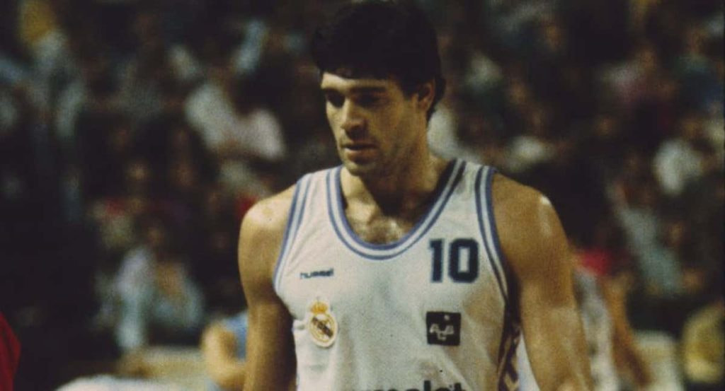 Fernando Martín en su etapa como jugador del Real Madrid, en un partido de 1988.