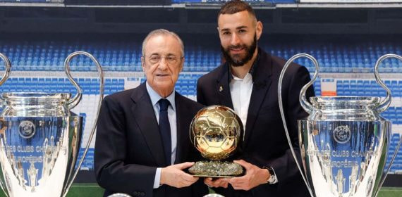 Florentino Pérez y Karim Benzema con el Balón de Oro.
