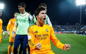 Gonzalo celebra el gol que le dio el pase al Real Madrid a las semifinales de la Copa del Rey.