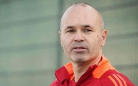 Andrés Iniesta ya ha comenzado con su formación como entrenador.