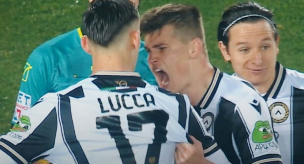 Bijol grita a Lucca para que entre en razón.