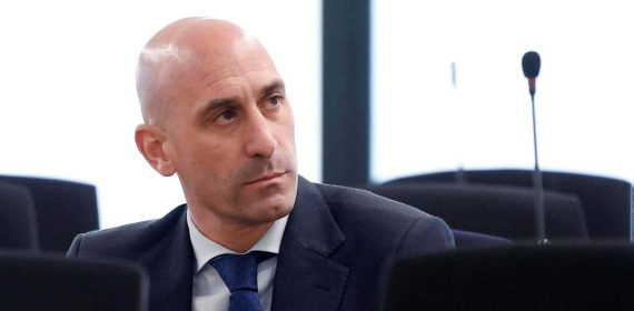 Luis Rubiales se enfrenta a una petición de dos años y medio de cárcel.