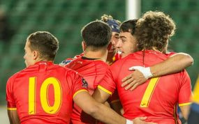 Leones M18 celebran ensayo.