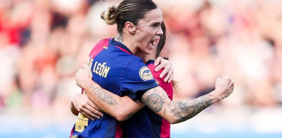Mapi León, jugadora del Barça, celebra su gol ante el Madrid CFF en Liga F.