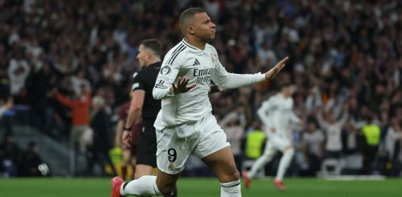 Mbappé celebra su gol en el Santiago Bernabéu contra el Manchester City.