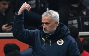 José Mourinho, entrenador del Fenerbahce.