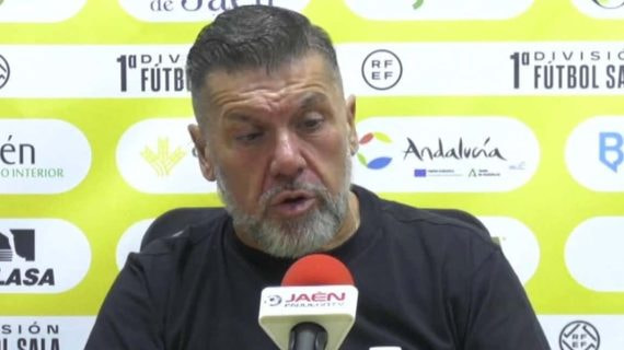 Nicolás Sabariego durante una rueda de prensa.