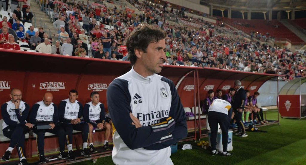 Raúl González, en un partido de la pasada temporada.
