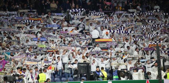 Grada de animación del Real Madrid, en el Bernabéu.