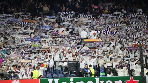 Grada de animación del Real Madrid, en el Bernabéu.