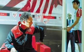 Joaquín Caparrós, durante una entrevista como entrenador del Athletic.