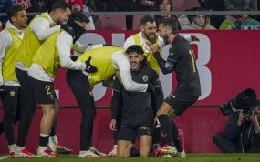 Diego López celebra su gol en Montilivi.