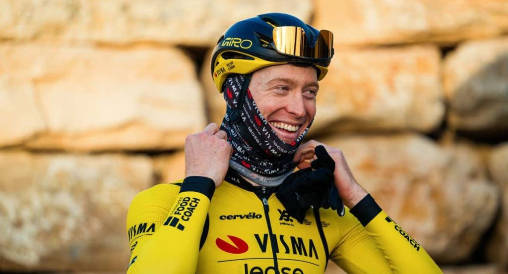 Matteo Jorgenson, antes de comenzar un entrenamiento.