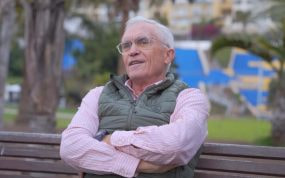 Paco García Caridad, durante la entrevista, en el antiguo Estadio Insular