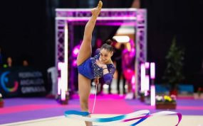 Daniela Picó, durante su ejercicio de cinta en el GP de Marbella