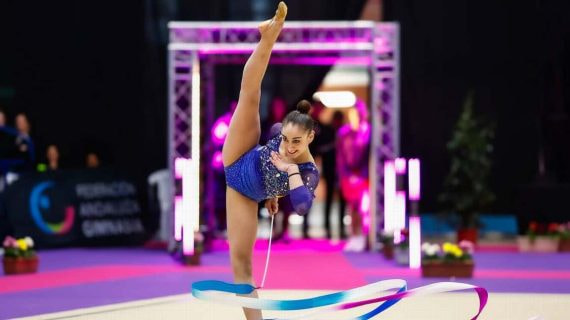 Daniela Picó, durante su ejercicio de cinta en el GP de Marbella