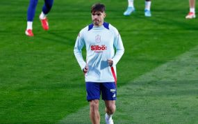 Asencio, en un entrenamiento con la Selección.