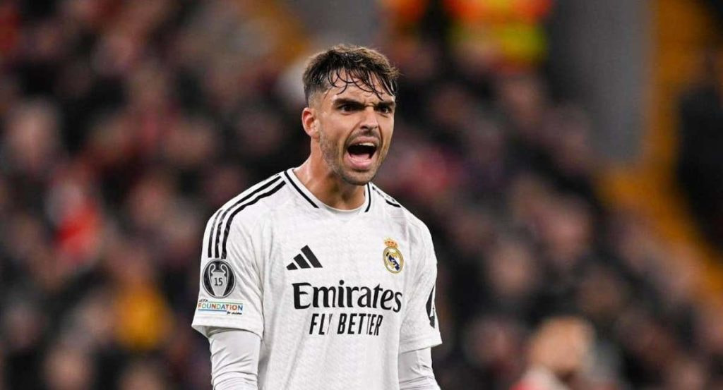 Asencio, con el Real Madrid.